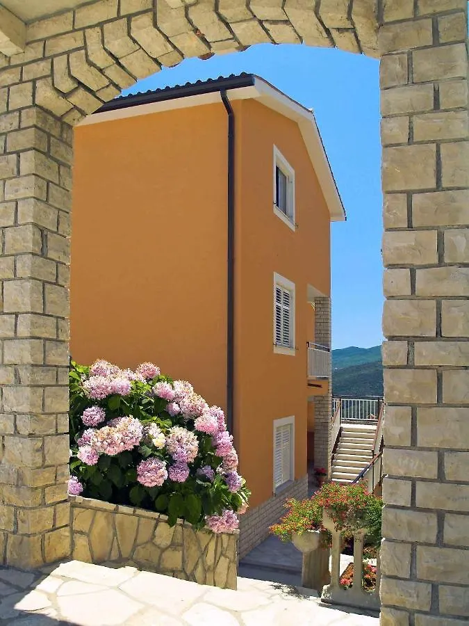 Apartment In Rabac 16819